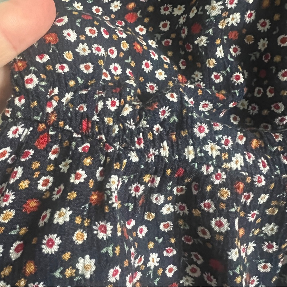 Maurice’s navy blue floral peasant top - Picture 4 of 8